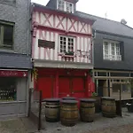 Centre Historique 아파트