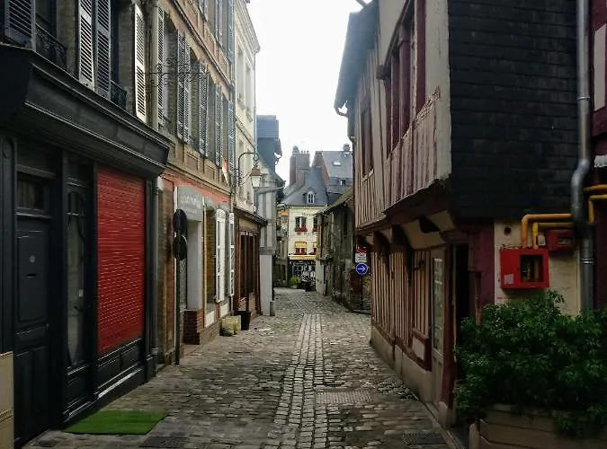 Centre Historique Apartment